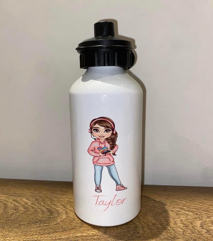 White Alumunim water bottle personalised with a the name Taylor and a picture of a girl playing a game with headphones on.