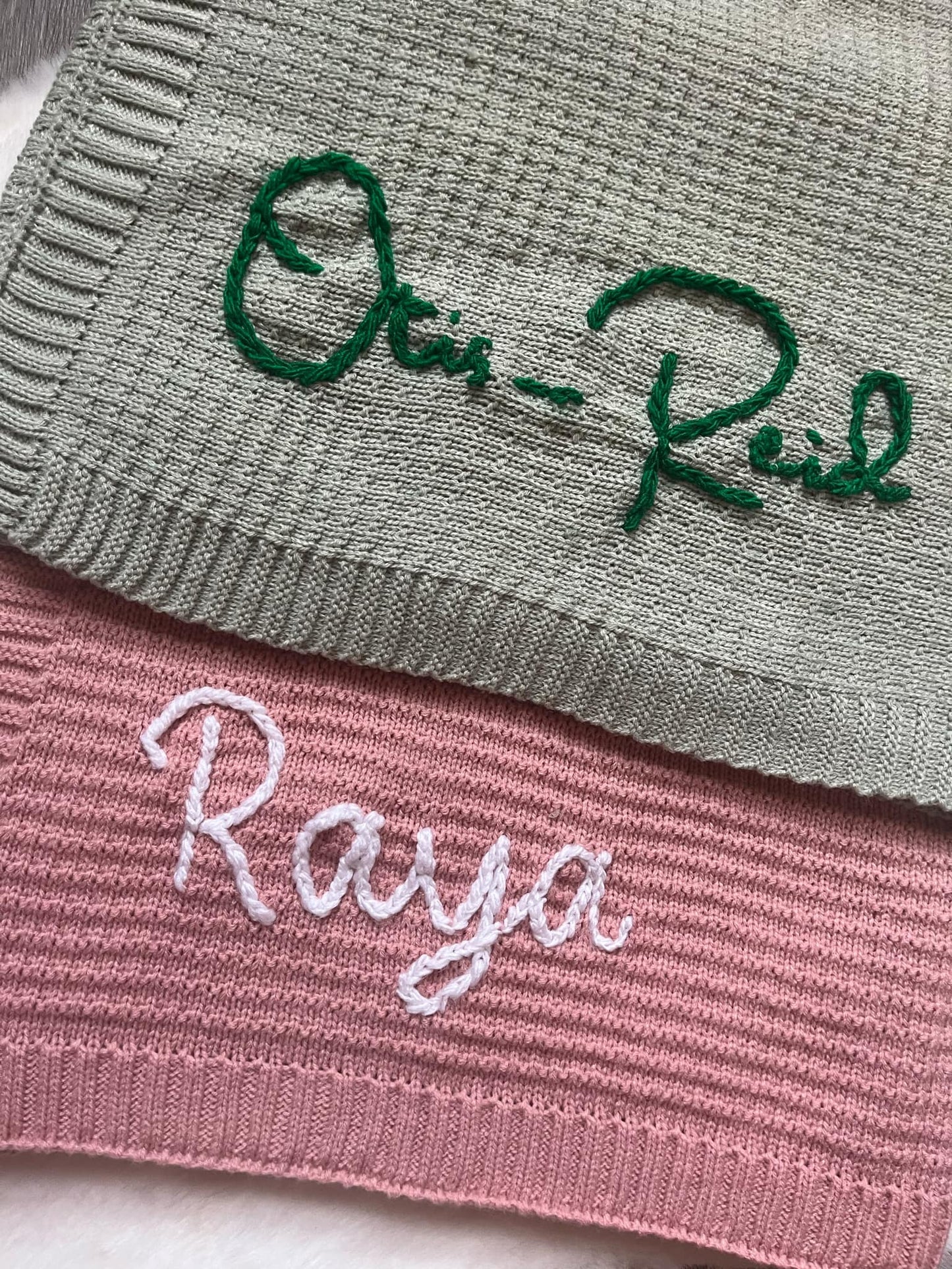 Soft knitted baby blanket with custom name embroidery – newborn gift idea