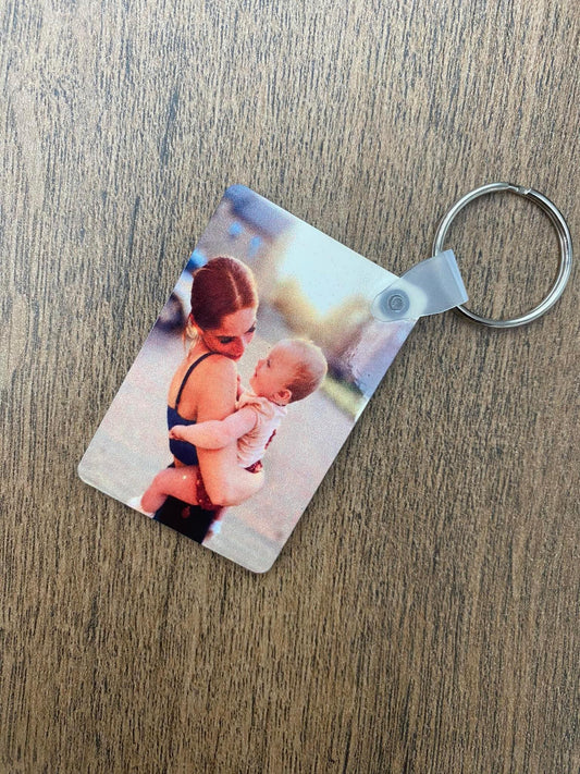 rectangle photo keyrings that have personalised images on.